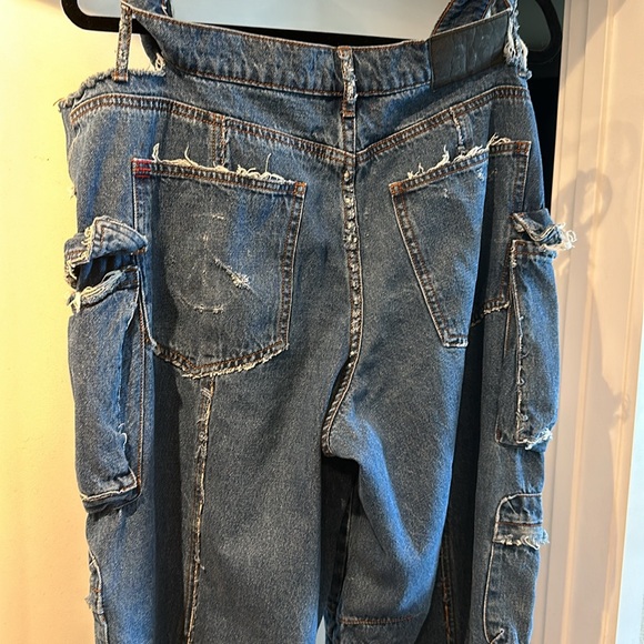 BDG URBAN OUTFITTERS HEAVY DENIM DISTRESSED CARGO SIZE 33 - Picture 6 of 8